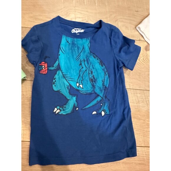 BOYS LOT OF 4T SHORT SLEEVE T SHIRTS OLD NAVY OSHKOSH CARTERS 6 SHIRTS - Picture 11 of 16